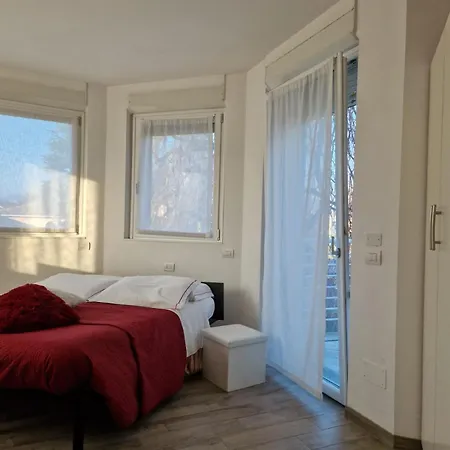 Beb Casa Di Lia Bed & Breakfast Carugo
