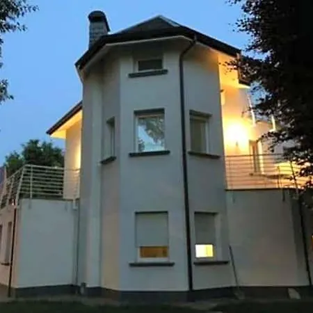 Frühstückspension Beb Casa Di Lia Carugo
